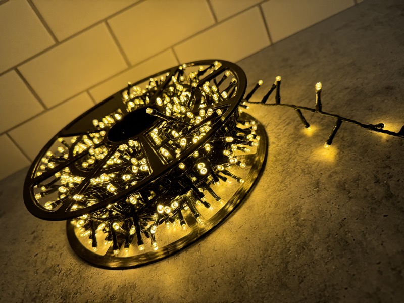 qunits 82ft LED 01