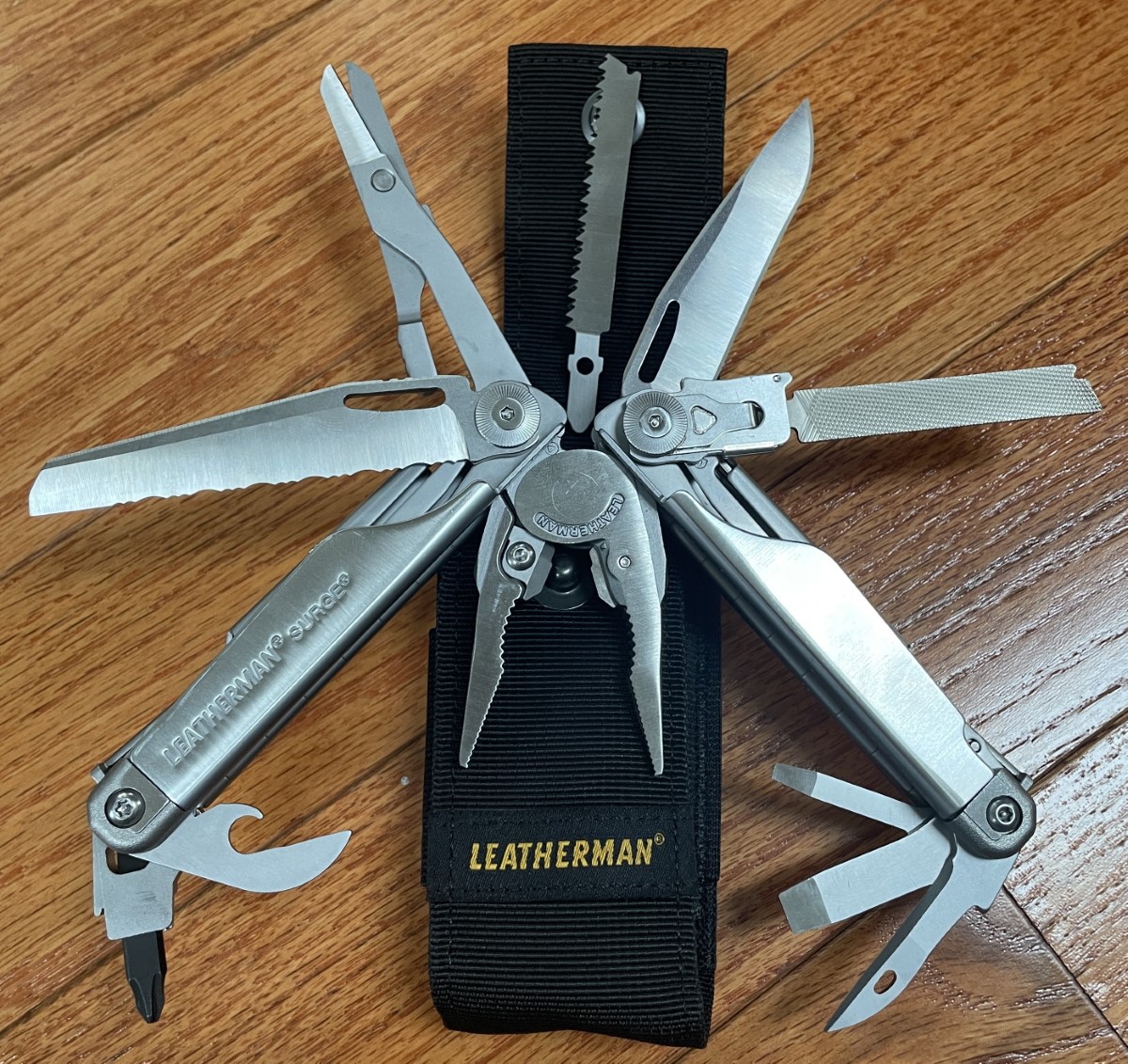 Leatherman Surge 30