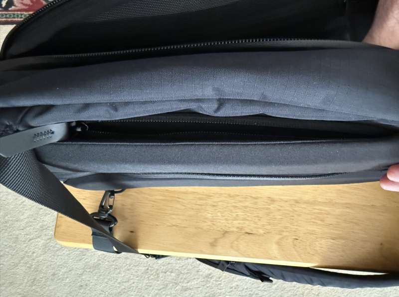 Alpaka Metro Crossbody Bag 2
